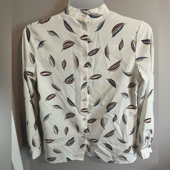 Vintage 70s vibe blouse with fall vibes Leaves and a fun bodice overlay - Picture 2 of 5